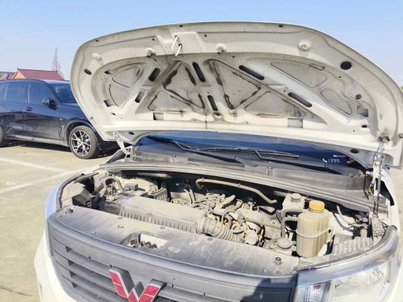 [上海·鲁R] 二手五菱汽车五菱宏光PLUS2019款 1.5T 手动标准型 5座