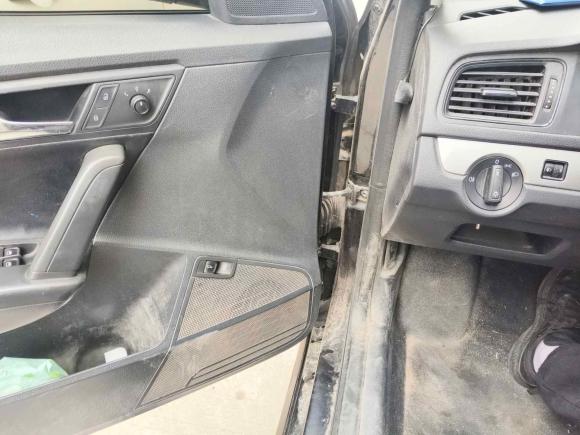 [南通·苏F] 二手大众朗逸2013款 改款经典 1.6L 自动风尚版