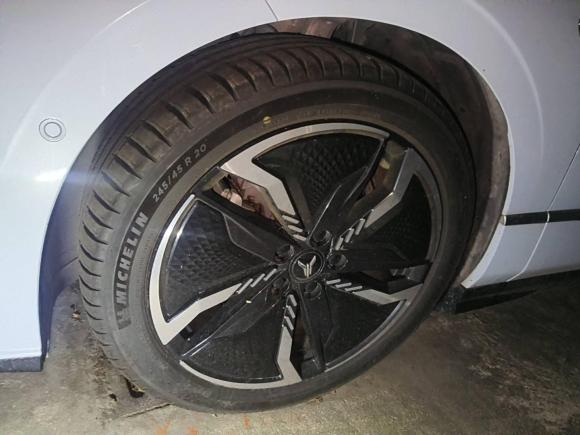 [深圳·粤B] 二手岚图汽车岚图追光2023款 四驱标准版