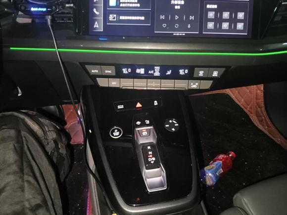 [上海·沪A] 二手奥迪奥迪Q4 e-tron2022款 50 e-tron quattro 创境版