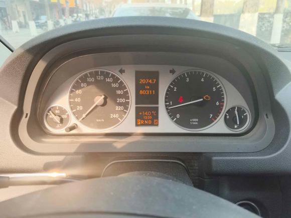 [上海·沪C] 二手奔驰奔驰B级2009款 B 200 时尚型