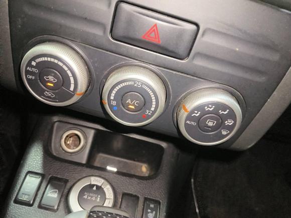 [温州·浙C] 二手日产奇骏2010款 2.5L CVT至尊版 4WD