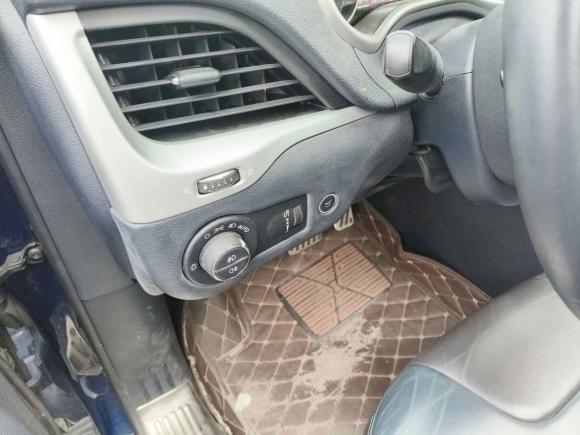 [深圳·粤B] 二手Jeep自由光2016款 2.4L 优越版