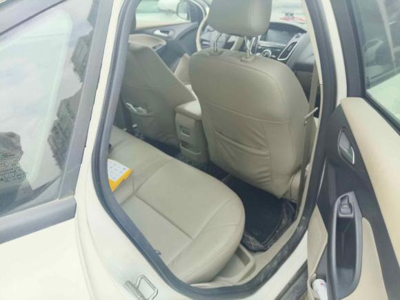 [南通·苏F] 二手福特福克斯2015款 三厢 1.6L 自动舒适型