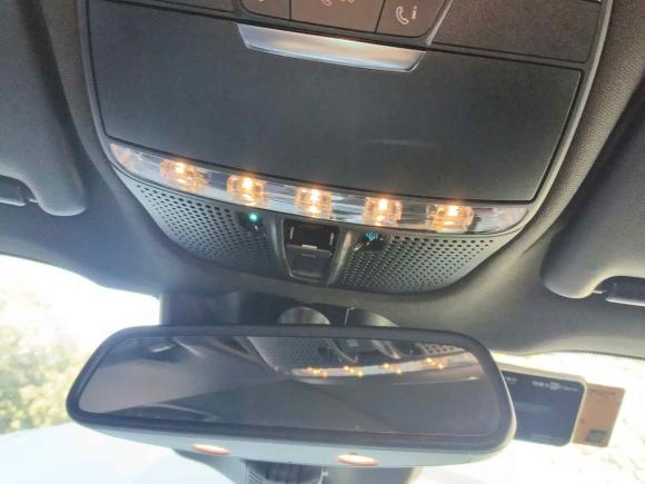 [广州·粤E] 二手奔驰奔驰GLC2017款 GLC 260 4MATIC 豪华型