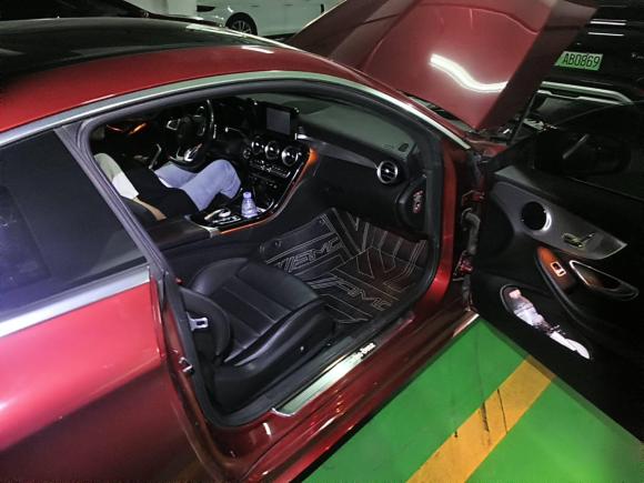 [无锡·苏B] 二手奔驰奔驰C级2018款 C 200 轿跑车