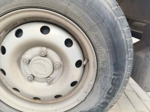 [西安·陕A] 二手东风御风御风EM262023款 标准版 41.472kWh 河南锂动