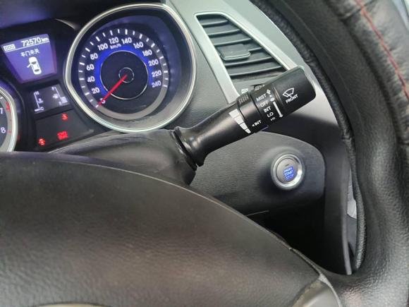 [武汉·鄂A] 二手现代朗动2016款 1.6L 手动尊贵型