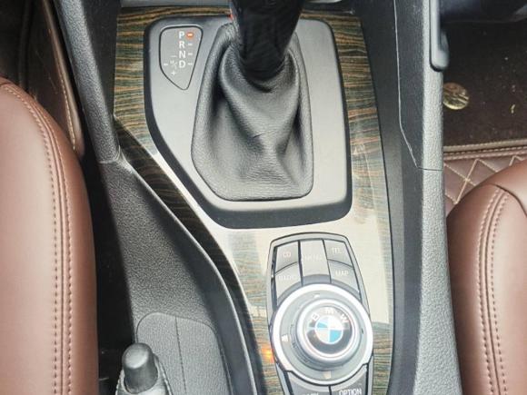 [广州·粤S] 二手宝马宝马X12010款 xDrive28i