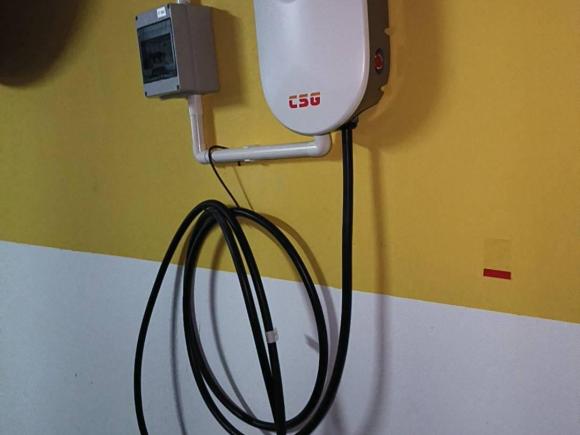 [常州·皖H] 二手上汽大通MAXUS大拿V12025款 V1+ 长轴高顶 多功能版（62kWh）