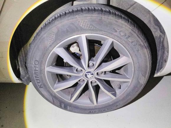 [成都·川A] 二手斯柯达明锐2017款 经典款 1.6L 手动舒适版