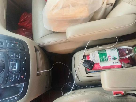 [青岛·鲁B] 二手别克别克GL82017款 25S 豪华型 国V