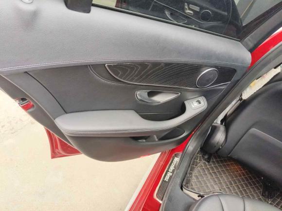 [无锡·苏U] 二手奔驰奔驰C级2019款 改款 C 260 L 运动版