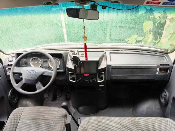 [武汉·鄂W] 二手依维柯依维柯得意2017款 2.5T A40客车7座47Z5