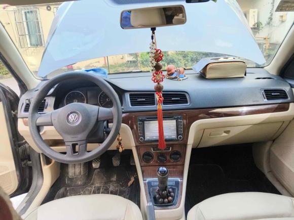 [无锡·苏B] 二手大众朗逸2013款 改款经典 1.6L 手动舒适版