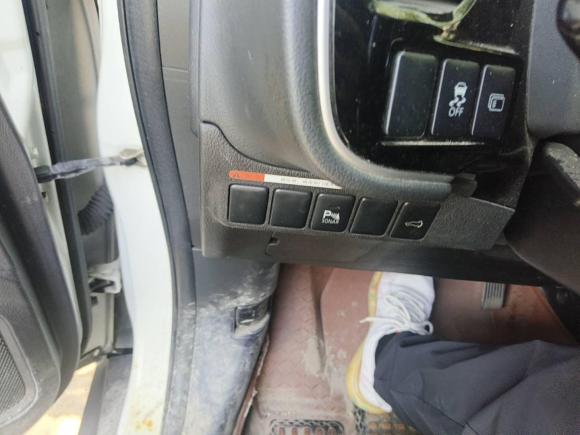 [杭州·浙A] 二手三菱欧蓝德2014款 2.4L 四驱豪华超值版 5座