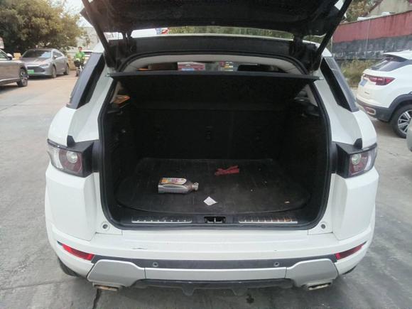 [上海·沪A] 二手路虎揽胜极光2014款 2.0T 5门耀动版