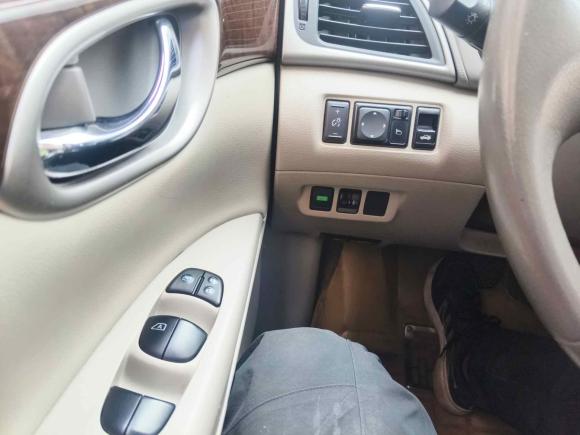 [杭州·浙A] 二手日产轩逸2012款 1.6XL CVT豪华版