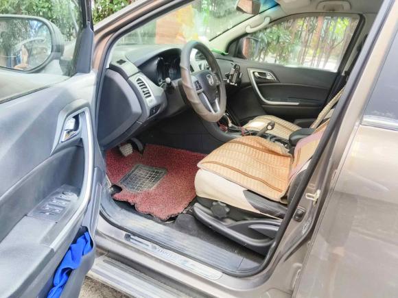 [上海·沪A] 二手江铃驭胜S3502013款 2.4T 自动两驱柴油豪华版5座