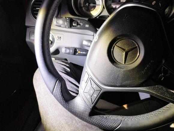 [苏州·苏E] 二手奔驰奔驰C级2011款 C 200 时尚旅行版