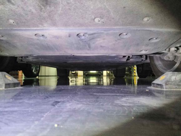 [深圳·粤B] 二手蔚来蔚来ES82018款 355KM 基准版 七座版