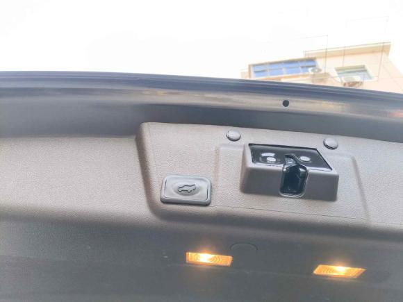 [上海·沪A] 二手别克昂科雷2014款 3.6L 两驱精英舒适型