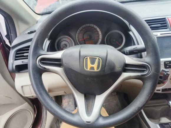 [义乌·浙G] 二手本田锋范经典2011款 1.5L 自动精英品致版