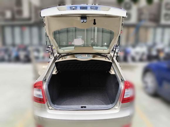 [成都·川A] 二手斯柯达明锐2014款 1.6L 自动逸俊版