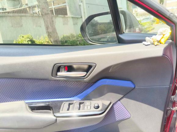 [上海·皖M] 二手丰田丰田C-HR2018款 2.0L 领先天窗版 国VI