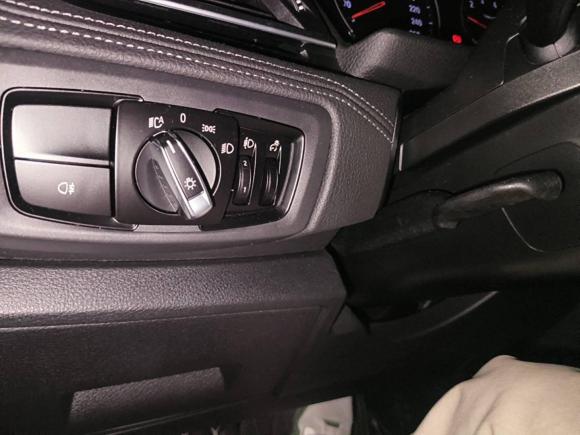 [深圳·苏U] 二手宝马宝马2系旅行车2018款 218i 尊享型运动套装