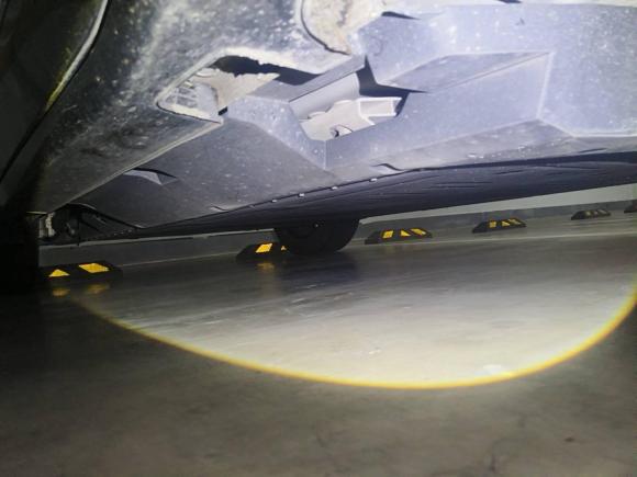 [上海·沪A] 二手哪吒汽车哪吒U2023款 哪吒U-Ⅱ 挑战版 500 磷酸铁锂