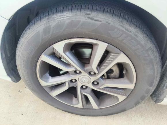 [上海·陕A] 二手长安逸动2018款 高能版 1.6L GDI 手动先锋型 国V