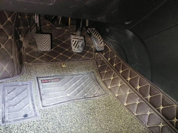 [广州·粤A] 二手东风风行风行F6002016款 F600L 2.0L 尊享型