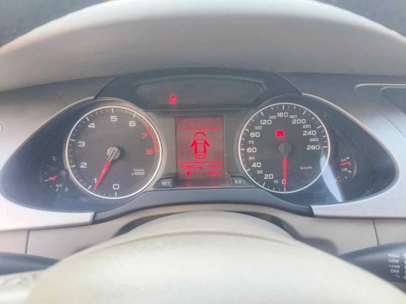 [青岛·鲁B] 二手奥迪奥迪A4L2009款 2.0 TFSI 舒适型