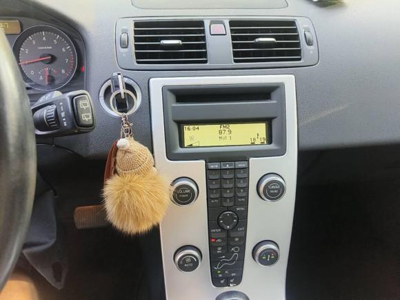 [上海·蒙A] 二手沃尔沃沃尔沃C302012款 2.0L Aktiv 炫动套装版