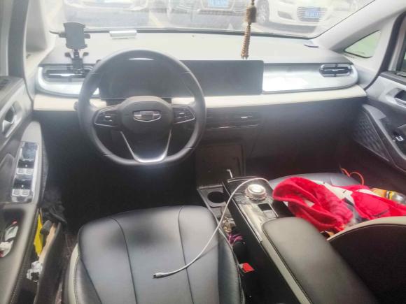 [武汉·云D] 二手吉利几何吉利几何E萤火虫2023款 320KM 乖帅虎 5座