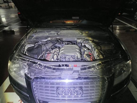 [济南·鲁A] 二手奥迪奥迪A82007款 A8L 3.2 FSI 豪华型