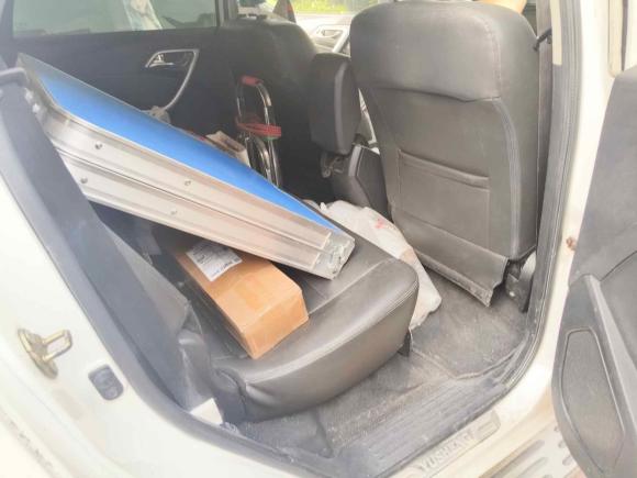 [上海·沪B] 二手江铃驭胜S3502013款 2.4T 自动两驱柴油超豪华版5座