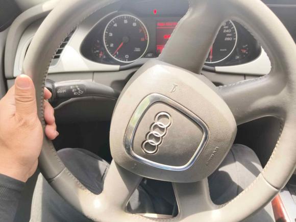 [上海·沪A] 二手奥迪奥迪A4L2010款 2.0 TFSI 舒适型