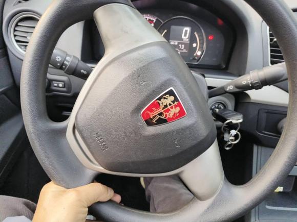 [苏州·苏E] 二手荣威荣威3502015款 1.5L 手动豪华天窗版