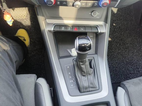 [合肥·皖A] 二手奥迪奥迪Q32022款 35 TFSI 进取动感型