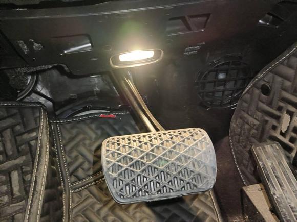 [济南·鲁A] 二手奔驰奔驰GLC2022款 GLC 300 L 4MATIC 动感型臻藏版