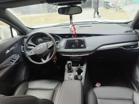 [南通·苏F] 二手凯迪拉克凯迪拉克XT42020款 28T 两驱领先型