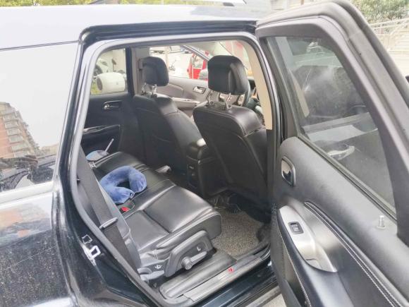 [上海·沪A] 二手道奇酷威2013款 2.4L 两驱尊尚版