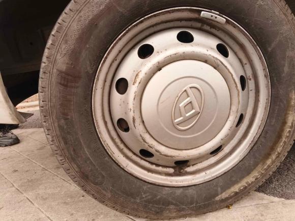 [上海·沪E] 二手上汽大通MAXUS新途V802021款 2.0T 手动经典城配王长轴中顶3座