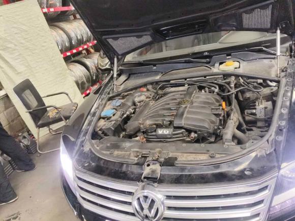 [宁波·浙B] 二手大众辉腾2011款 3.6L V6 5座加长舒适版