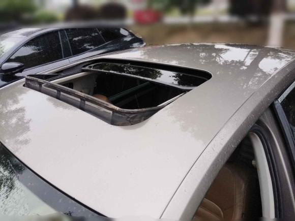 [无锡·皖A] 二手大众帕萨特2014款 1.8TSI DSG御尊导航版