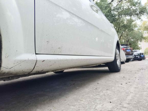 [苏州·苏E] 二手别克凯越2013款 1.5L 自动经典型