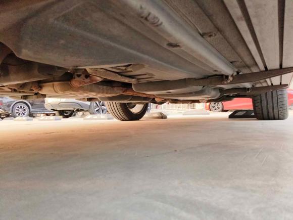 [深圳·粤B] 二手大众途锐2011款 3.0TSI 高配型