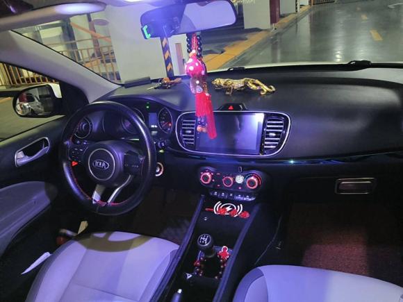 [上海·黑A] 二手起亚焕驰2017款 1.4L 手动智享版Value